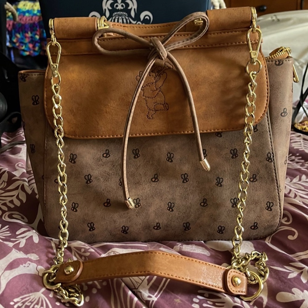 Loungefly Winnie the Pooh Bees Purse